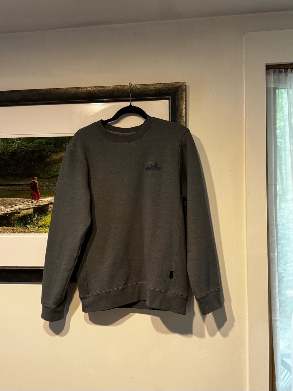 Patagonia Dark Gray Crewneck Sweatshirt